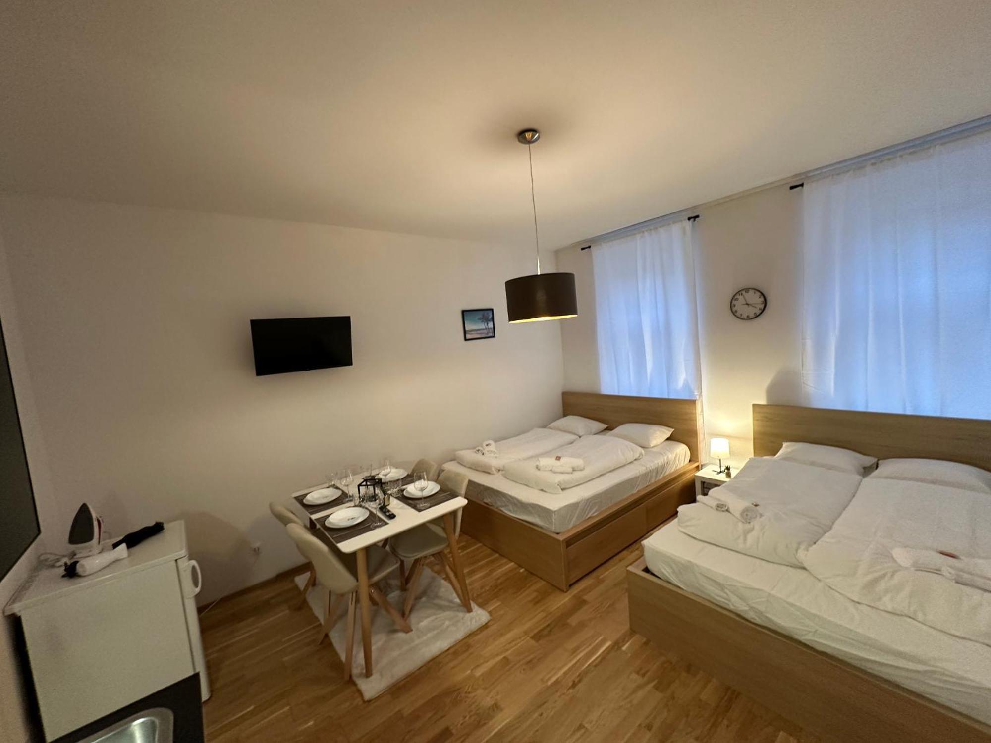 Cozy 5-Person Apartment In Vienna 6 Exterior photo