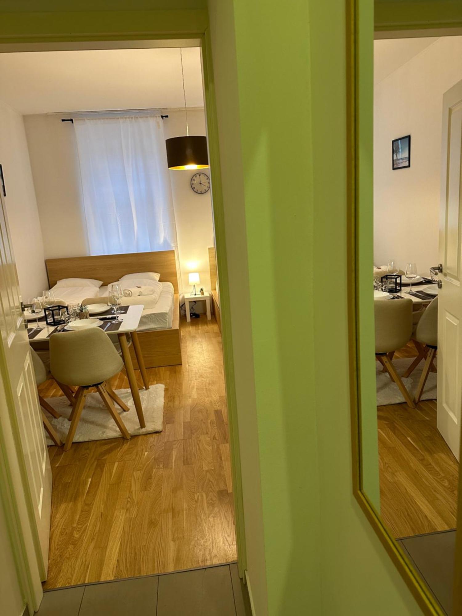 Cozy 5-Person Apartment In Vienna 6 Exterior photo